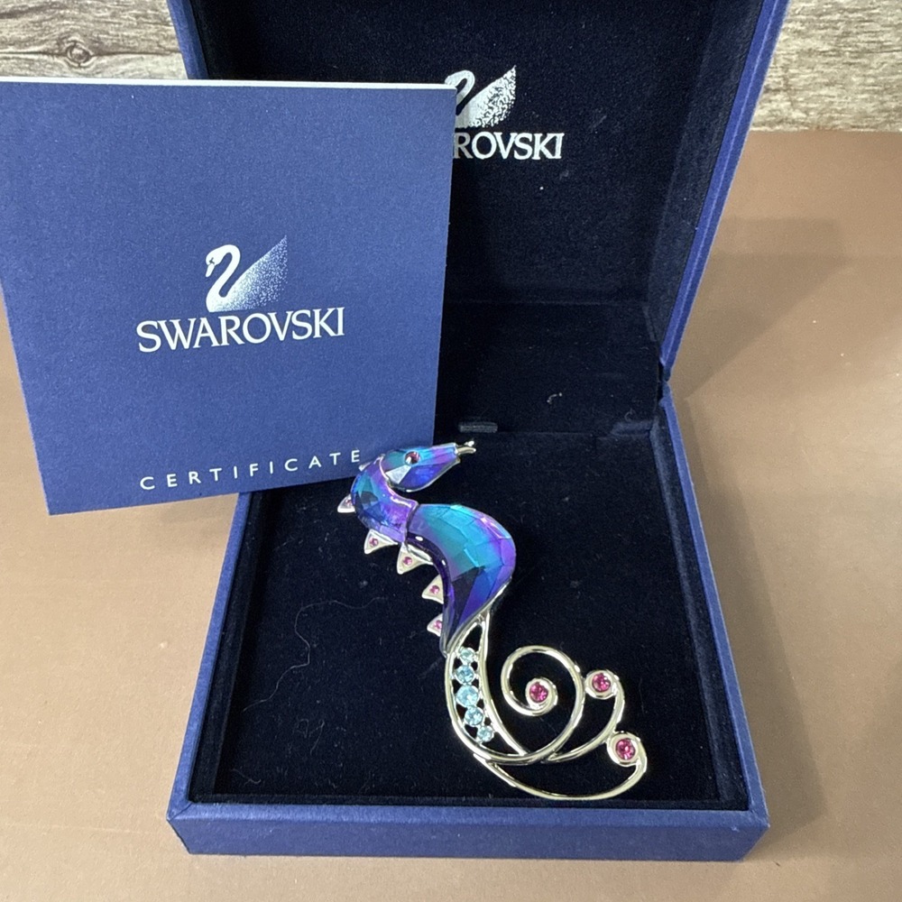 Swarovski Crystal Paradise Celaya Seahorse Brooch Waikiki Blue New w/COA & Box - Picture 4 of 5